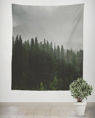 Tapestra Mgłowy las